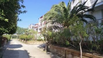 Enceinte de lâhĂ©bergement