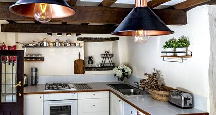 Finest Retreats | Ellen's Cottage