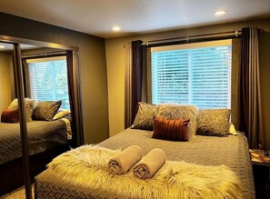 3 bedrooms, iron/ironing board, travel cot, free WiFi