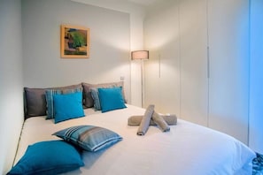 1 bedroom, iron/ironing board, bed sheets