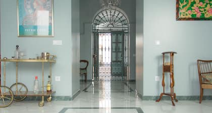 Elegant andalusian manor house with private pool