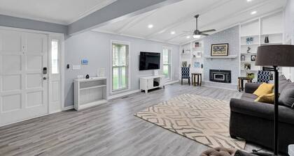 Home Sweet Hayden - 4 beds/3 Full Bath in East End