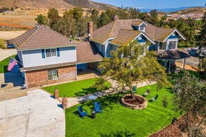 Exterior - Retro Ranch-5bd-Pool-Hot Tub-Games-Pickleball (Winchester)