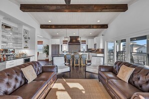 Casa, 5 habitaciones | Sala de estar