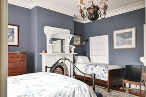 Family Room | Egyptian cotton sheets, premium bedding, down comforters, pillowtop beds - The Roses Heritage Inn (St. John's)