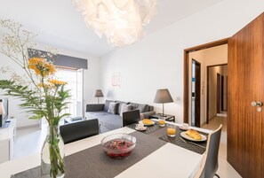 Interior - LAGOS CLASSIC by HOMING (Lagos)