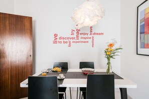 Dining - LAGOS CLASSIC by HOMING (Lagos)