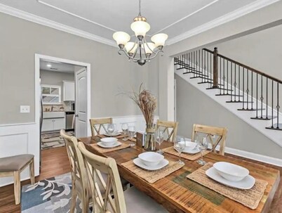 Upscale Luxury 4 bed 2.5 bath Near I20, August National & FT. Gordon