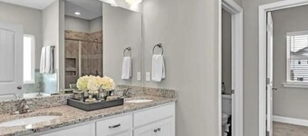 Upscale Luxury 4 bed 2.5 bath Near I20, August National & FT. Gordon