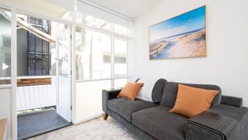 Smart TV, offices, computer monitors