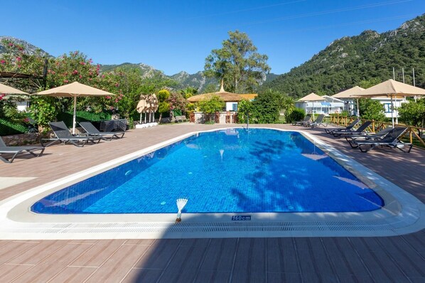 Seasonal outdoor pool