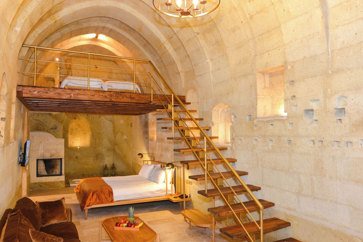 Duplex Cave Suite | 2 bedrooms, premium bedding, minibar, in-room safe