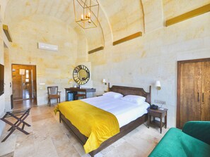 Superior Room | 2 bedrooms, premium bedding, minibar, in-room safe