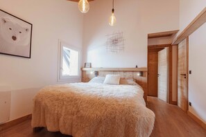 4 bedrooms, iron/ironing board, WiFi, bed sheets - Chalet Kabane, NEW, at the foot of the slopes and garage (Douai)