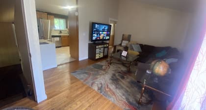 Lovely 2 bedroom vacation apartment