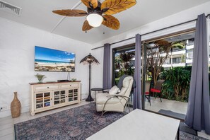 Condo, 1 giường cỡ king và sofa giường (Casa De Emdeko 105) | 1 phòng ngủ 