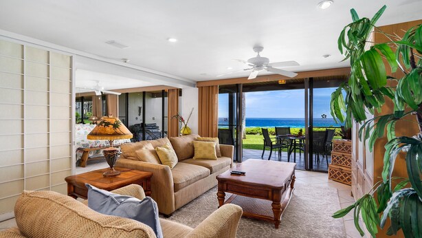Condo, várias camas (Keauhou Kona Surf & Racquet Club #4-1) | Área de estar