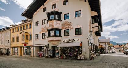 Charming apartment centrally located with parking and view