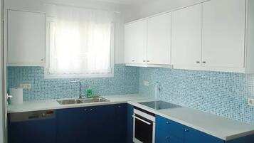 KylskÄp, ugn, spishÀll och diskmaskin