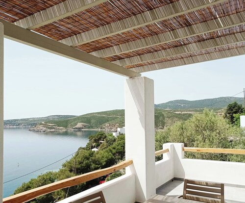 "Vassiliki Residence Skyros Island - house on the Aegean Sea