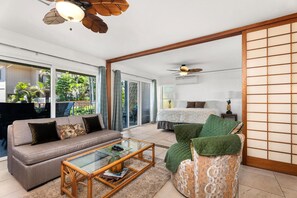 Appart'hôtel, plusieurs lits (Alii Villas#127 Remodeled, AC & Ocean)