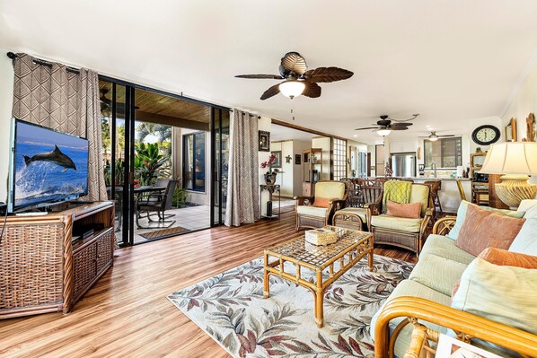 Appart'hôtel, plusieurs lits (Keauhou Kona Surf & Racquet Club #8-1) | Coin séjour