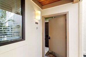 Condo, Multiple Beds (Keauhou Kona Surf & Racquet Club #8-1) | Interior