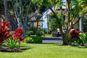 Condo, Multiple Beds (Keauhou Kona Surf & Racquet Club #8-1) | Property grounds