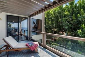 Apartamento, varias camas (Keauhou Kona Surf and Racquet Club 2 ) | Terraza o patio