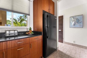 Condo, Multiple Beds (Keauhou Kona Surf and Racquet Club 2 ) | Private kitchen | Paper towels - Keauhou Kona Surf and Racquet Club 2 304 (Kailua-Kona)