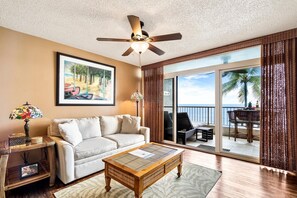 Condo, 1 King Bed with Sofa bed (Kona Reef#D26) | Living area - Kona Reef#d26 (Kailua-Kona)