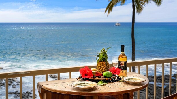 Unclassified image, 1 of 60, button - Kona Reef#d26 (Kailua-Kona)