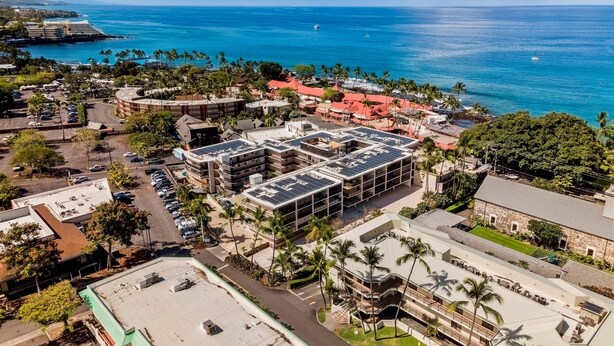Unclassified image, 1 of 36, button - Kona Plaza#113 (Kailua-Kona)