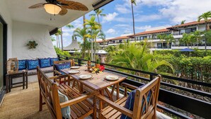 Unclassified image, 5 of 77, button - Casa De Emdeko 210 (Kailua-Kona)