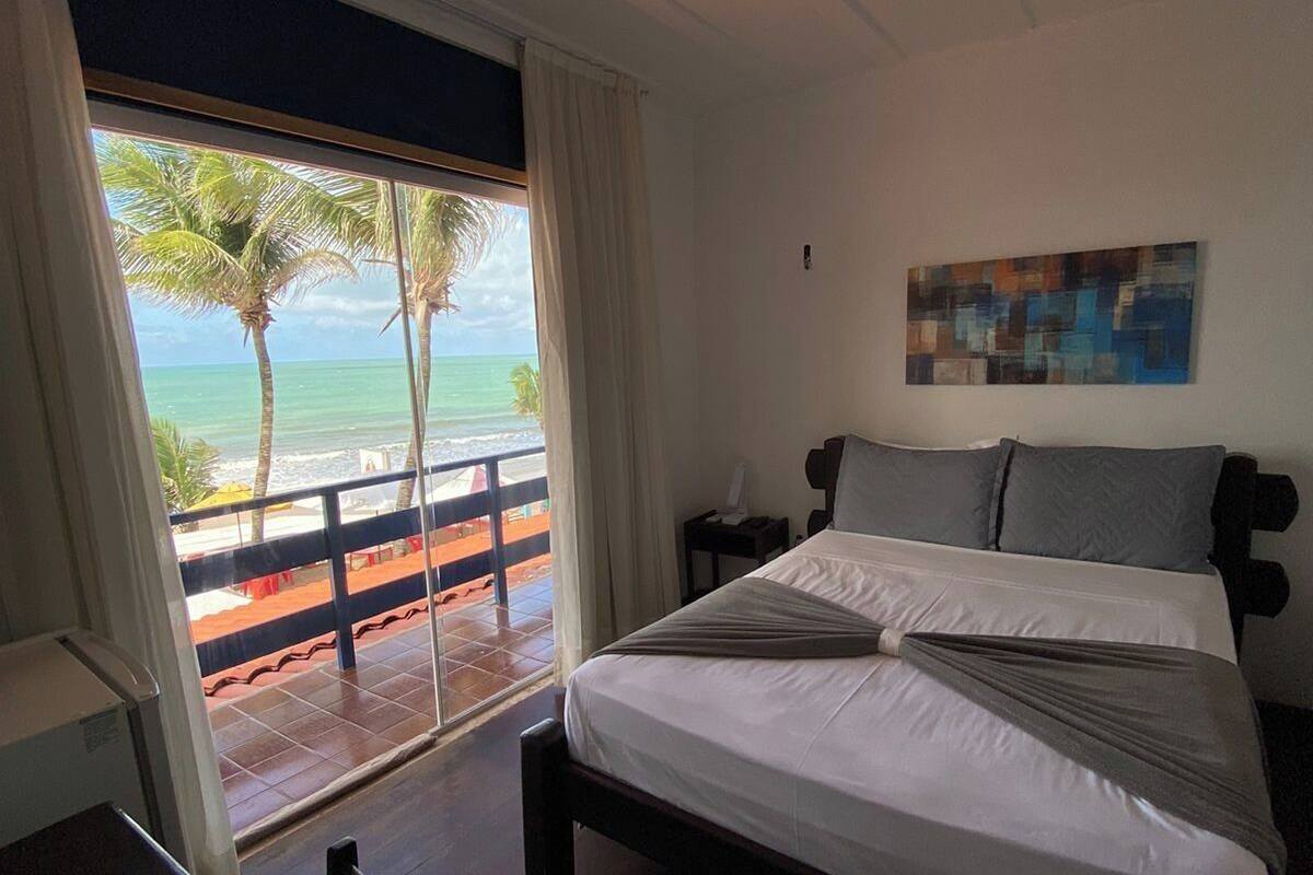 Superior Triple Room | Hypo-allergenic bedding, rollaway beds, free WiFi, bed sheets