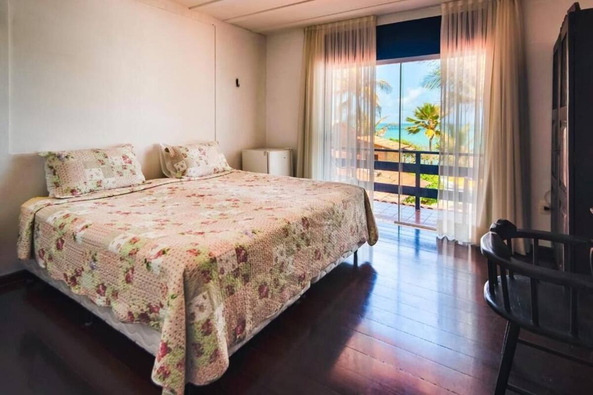 Deluxe Triple Room, Sea View | Hypo-allergenic bedding, rollaway beds, free WiFi, bed sheets