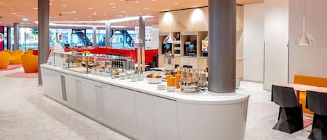 Daily buffet breakfast (EUR 15.90 per person)