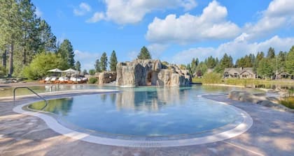 Guest Fav! Pool table, ping pong, foosball, bikes, paddle boards, AC, Hot tub, pet friendly, luxury home, family friendly, this home has it all!