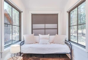 5 Schlafzimmer, Bügeleisen/Bügelbrett, WLAN, Bettwäsche