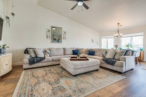 Smart TV, fireplace, video games, ping pong