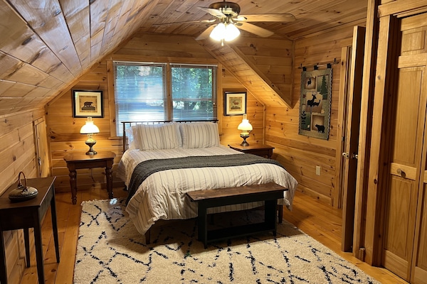 3 camere, una scrivania, ferro/asse da stiro, Wi-Fi gratuito