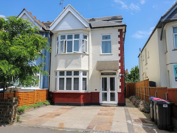 Ninety Eight - Southend-on-Sea