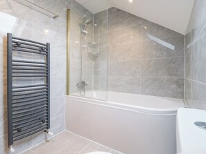Cottage | Bathroom | Shower - Ninety Eight (Southend-on-Sea)