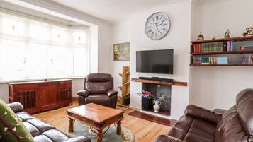 Cottage | Interior