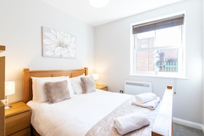 Apartment, Private Bathroom, City View | 2 bedrooms - Velvet 2-bedroom Apartment, Brewery Road, Hoddesdon (Hoddesdon)
