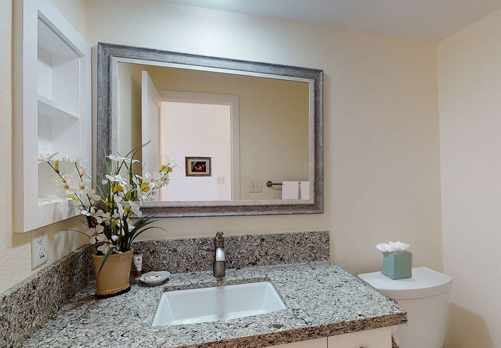 Shower, eco-friendly toiletries, hair dryer, towels