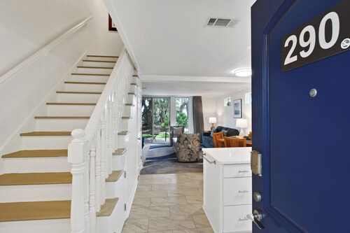 Villa 290 - updated condo with gorgeous ocean views