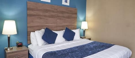 1 bedroom, desk, iron/ironing board, internet