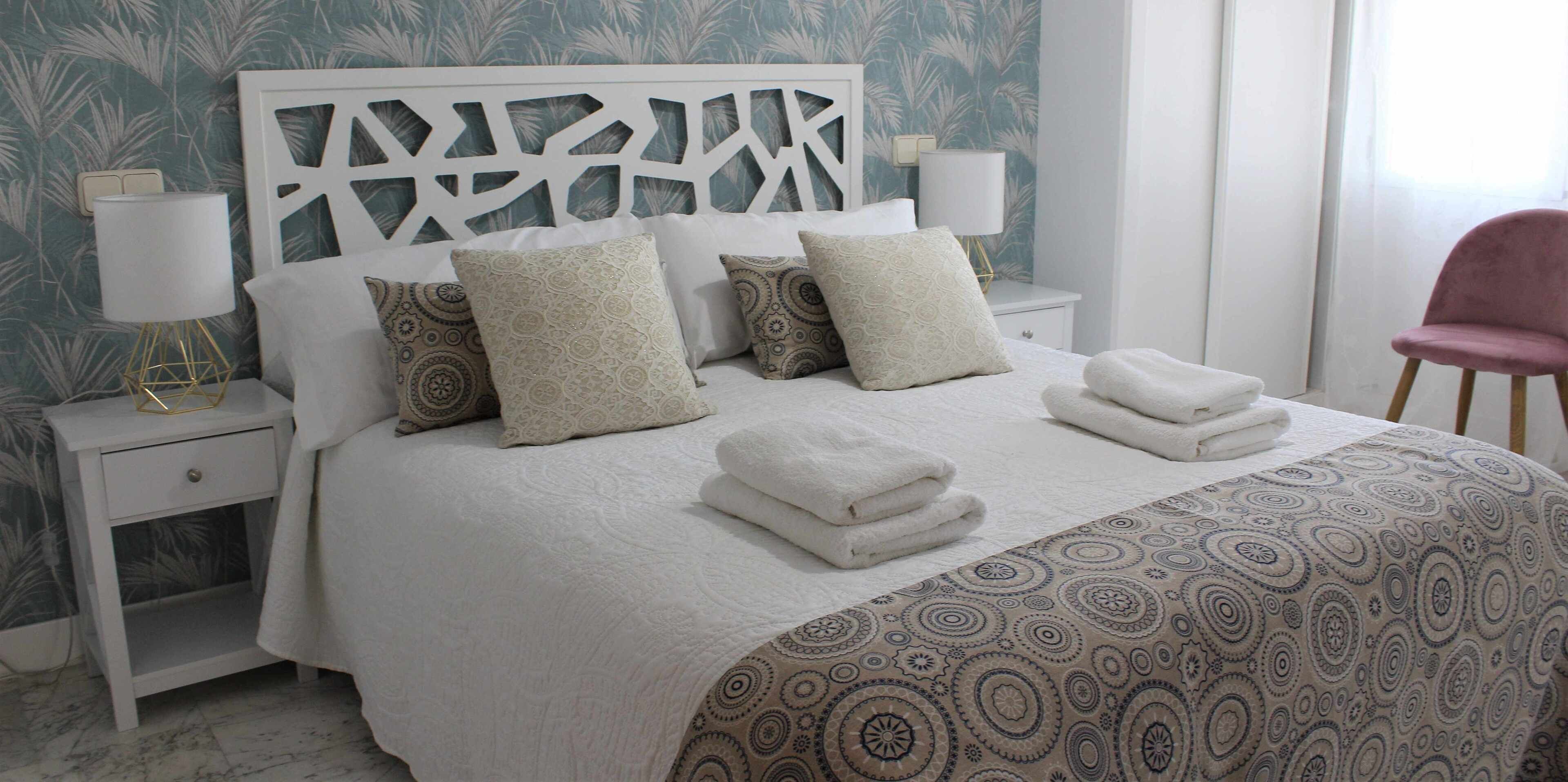 4 dormitorios, cuna de viaje, wifi gratis y ropa de cama