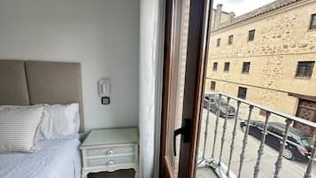4 dormitorios, cuna de viaje, wifi gratis y ropa de cama